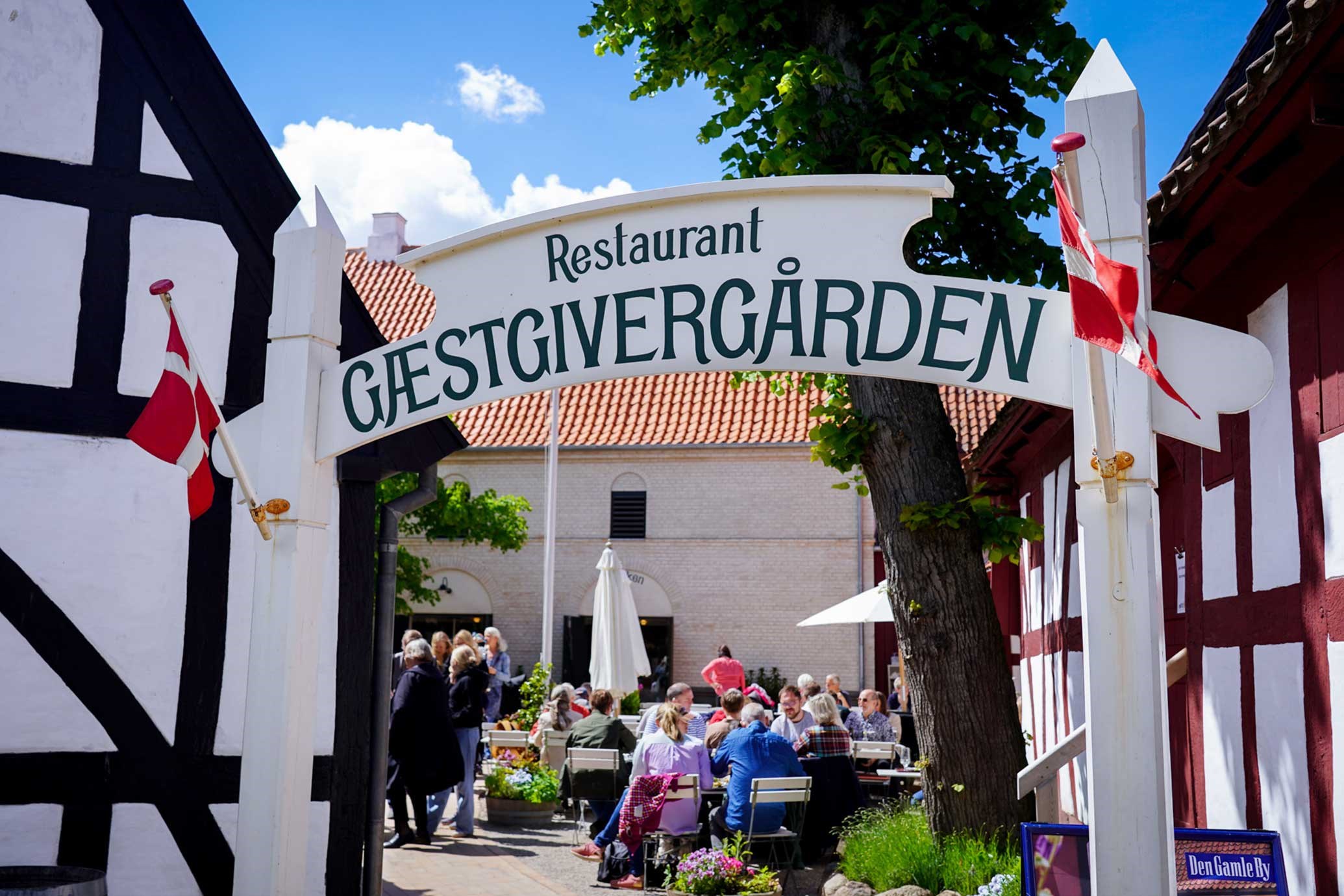 Restaurant <br> Gæstgiver&shygården